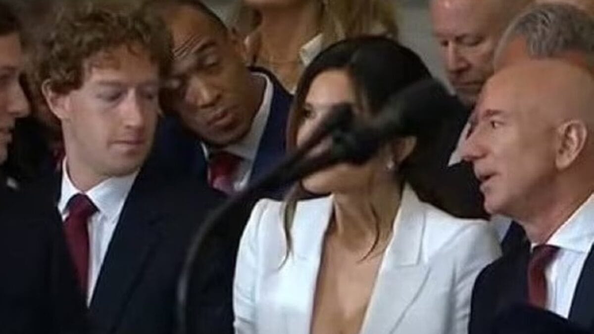 Após olhada no decote da noiva de Bezos, Zuckerberg curte foto dela no Instagram Lauren Sánchez mostrou o vestido
