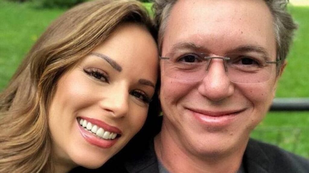 Boninho e Ana Furtado mostram obras do novo lar em São Paulo