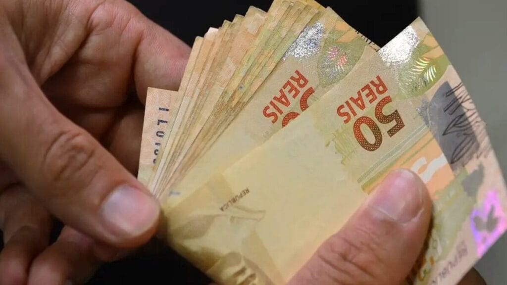 Cashback devolverá imposto a famílias mais pobres