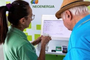 Cidades do DF recebem atendimento itinerante para demandas de energia