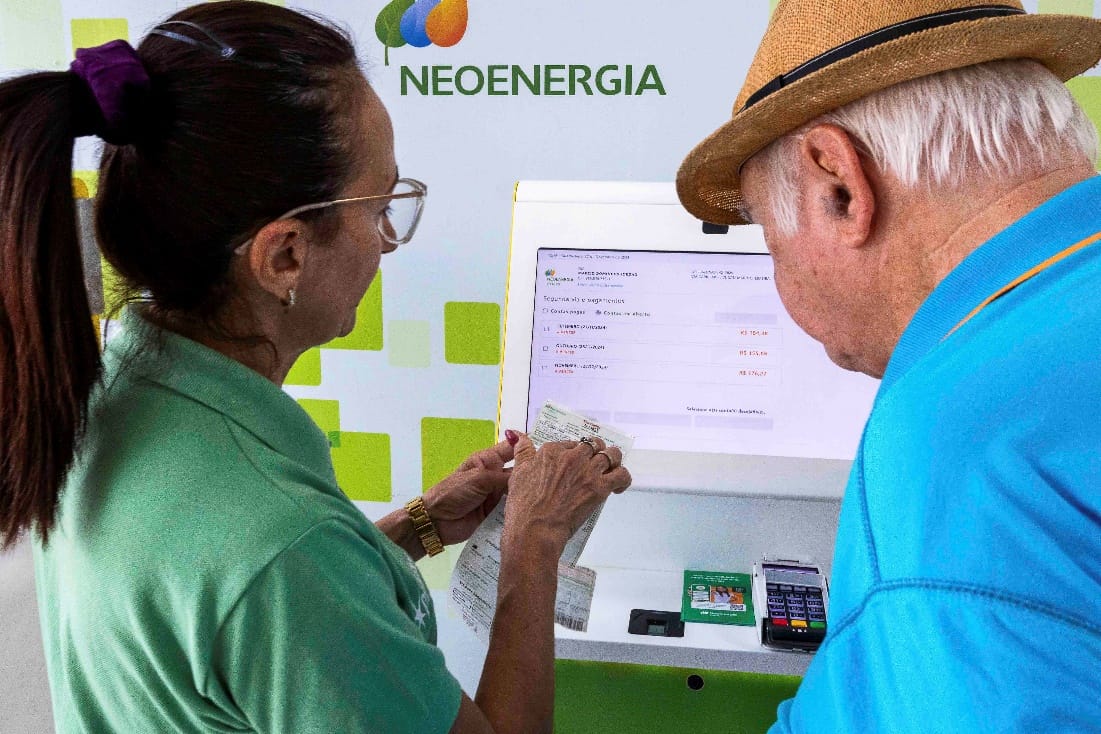 Cidades do DF recebem atendimento itinerante para demandas de energia
