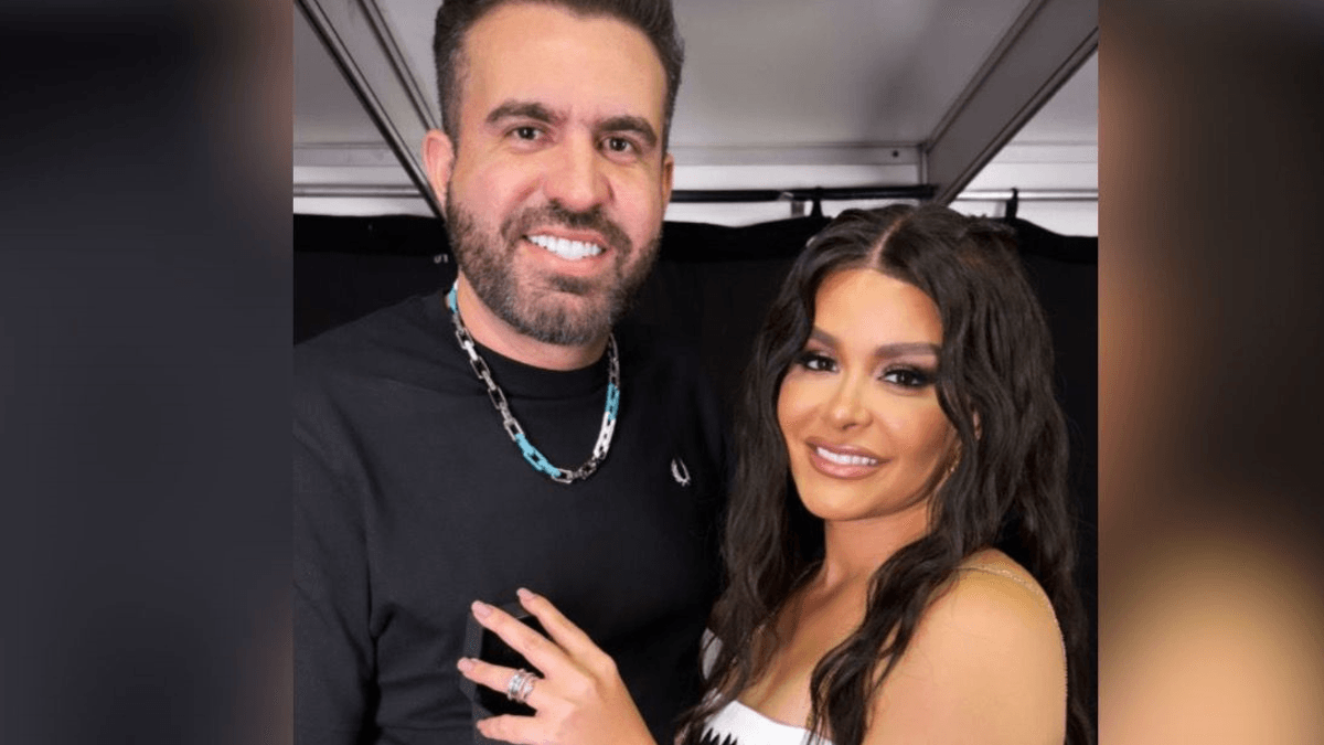 Maraisa e o noivo Fernando Mocó (Reprodução/Redes Sociais)