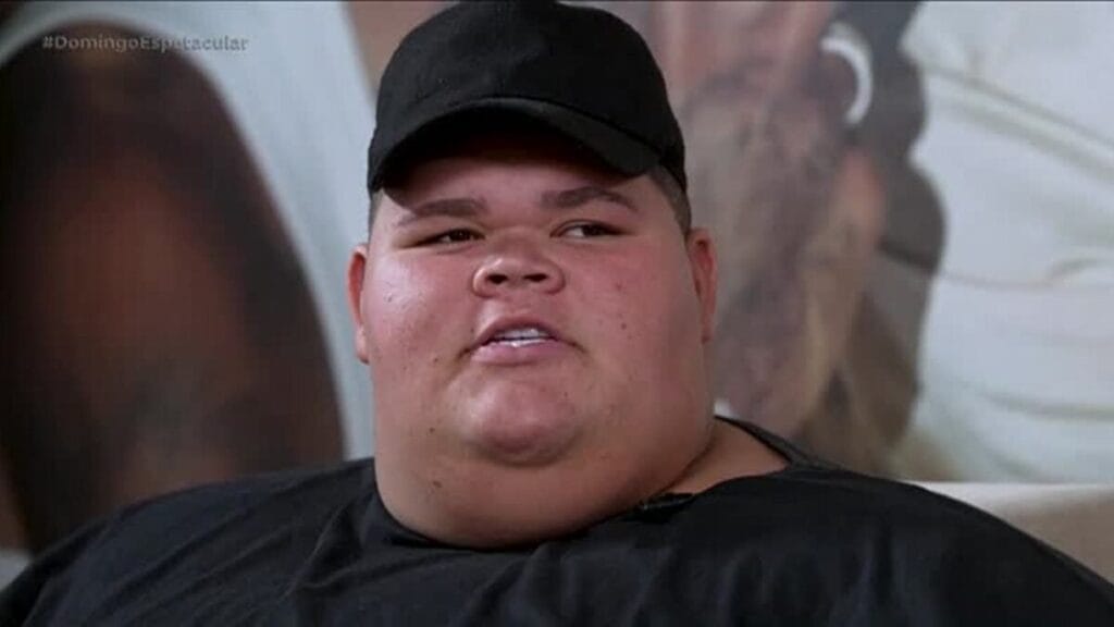 Gordão da XJ faz graça ao sofrer acidente de moto; vídeo