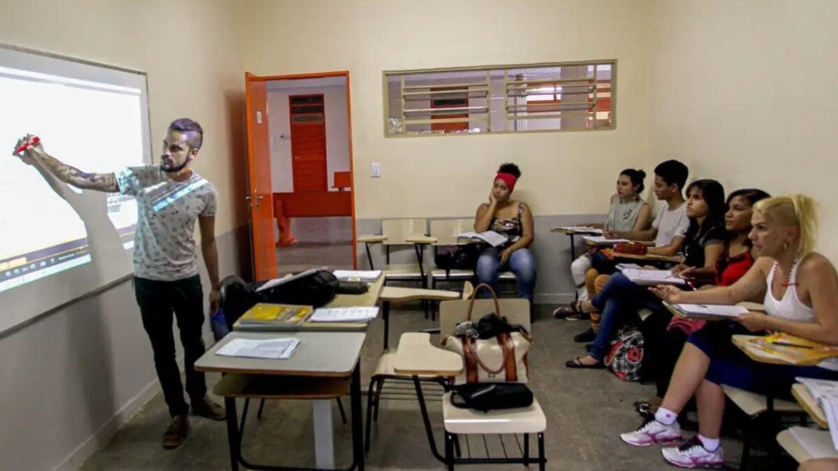 Entre as medidas: o Governo lançou o Pé-de-Meia licenciatura (Foto: Joel Rodrigues - Agência Brasil)