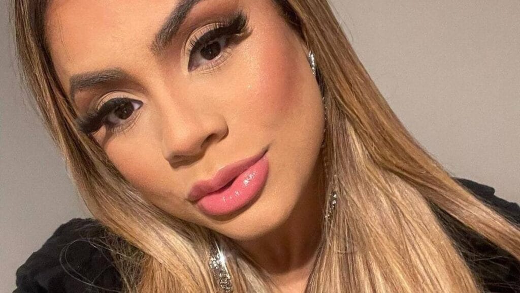 Lexa fala em ‘milagre’ enquanto segue internada