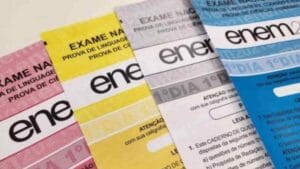 Cadernos do Enem (Foto: Divulgação/FTD)