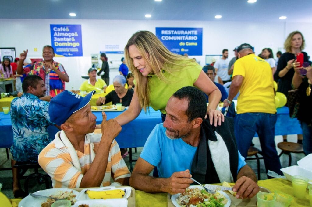 Restaurante Comunitário do Gama é reaberto após reforma e passa a oferecer três refeições diárias à população