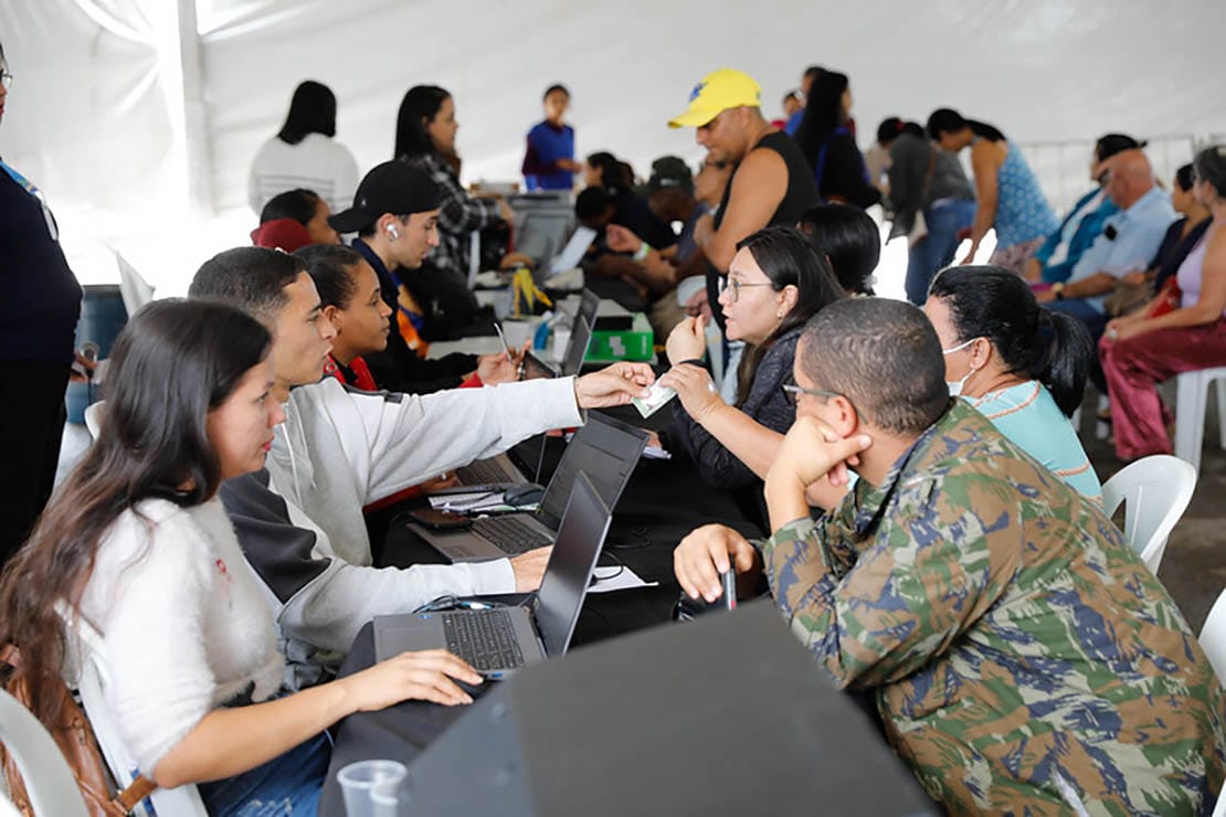 Saúde Mais Perto do Cidadão – Minha Saúde leva consultas e exames para a população de Sobradinho II 