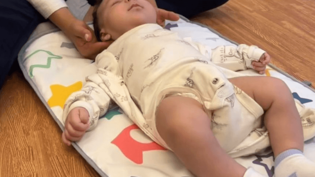 Viih Tube compartilha momento relaxante do filho Ravi