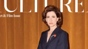 Fernanda Torres é capa da revista americana Cultured e é elogiada por sua autenticidade