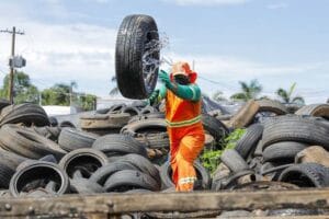 GDF promove limpeza urbana e fiscalização do despejo irregular de lixo em Ceilândia