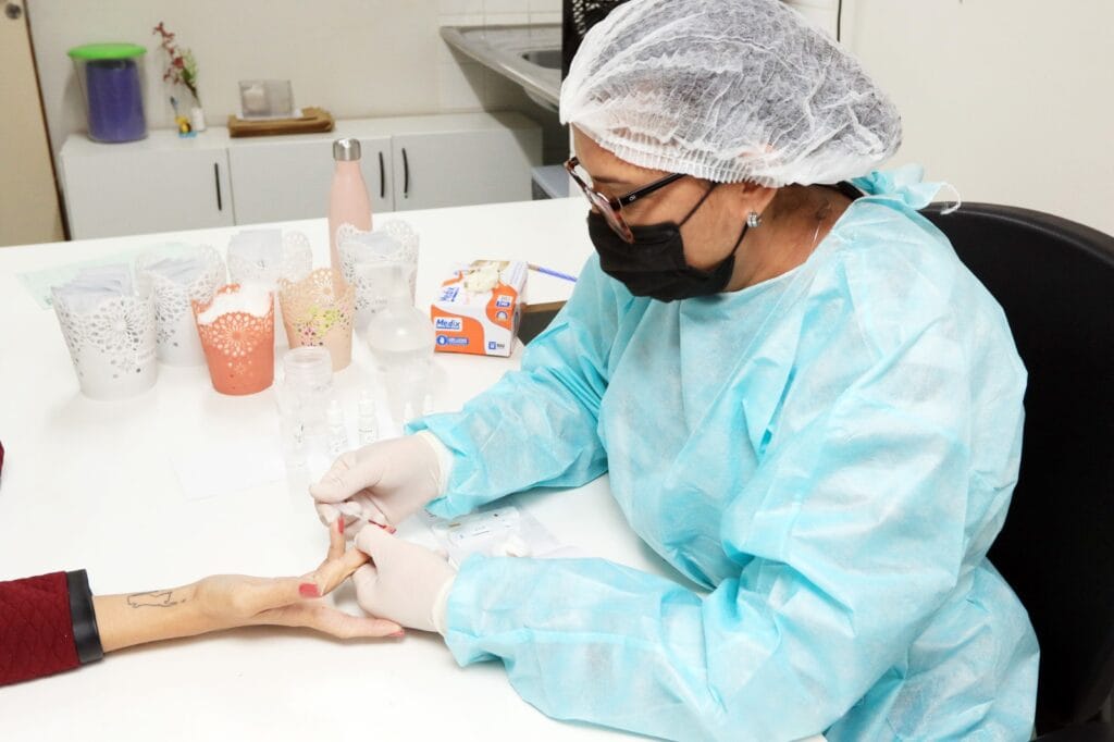 Rede pública de saúde oferece testes rápidos para IST e profilaxias pré e pós-exposição ao HIV