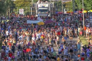 Vai curtir o Carnaval? Confira dicas de saúde para aproveitar a folia com segurança