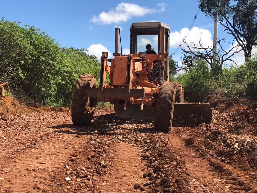 Vias não pavimentadas do Gama recebem manutenção do GDF