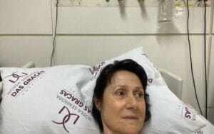 Zezé Polessa passa mal após comer feijoada vegana e cancela peça Atriz precisou desmarcar espetáculo