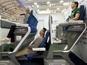 Assentos de dois andares em aviões enfrentam resistência: