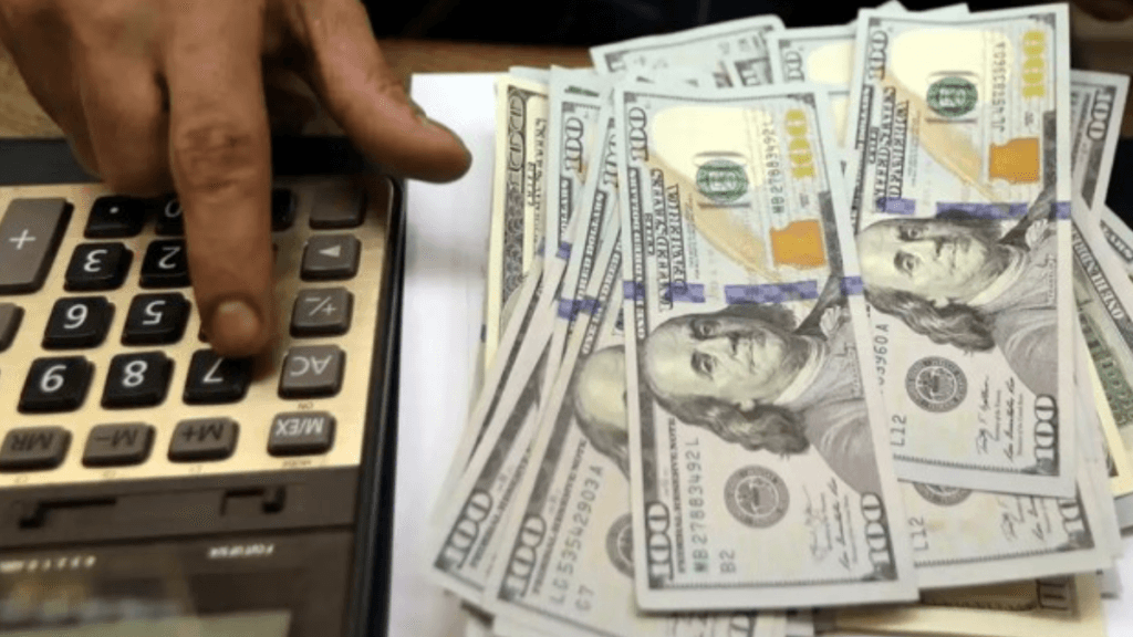 Dólar fecha a R$ 5,68, na menor cotação do ano, com estímulos na China