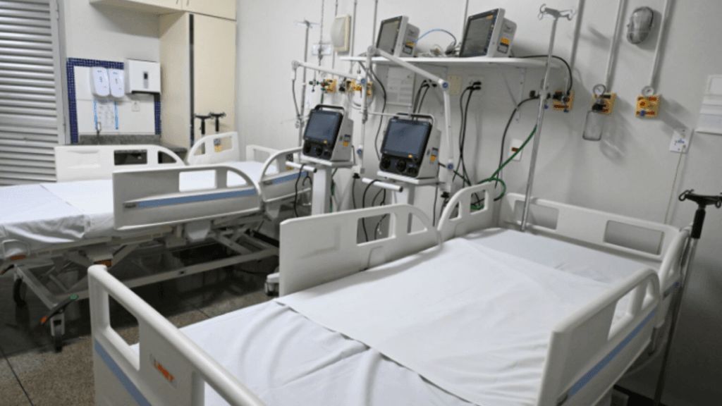 Em meio a crise, prefeitura coloca em funcionamento 10 novos leitos de UTI em Goiânia