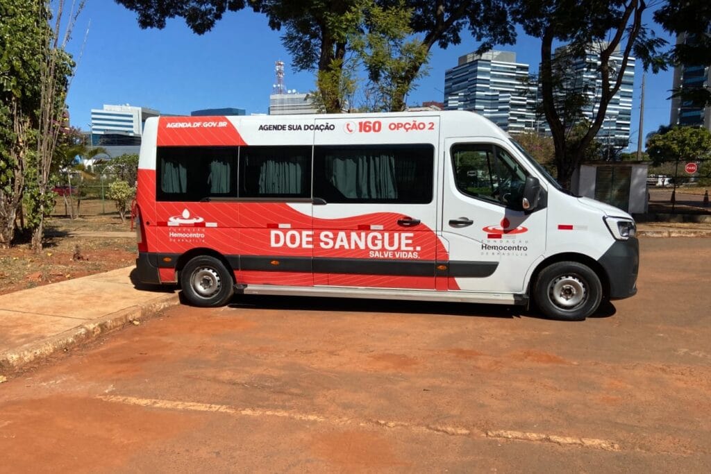 Hemocentro oferece transporte gratuito para grupos de doadores de sangue