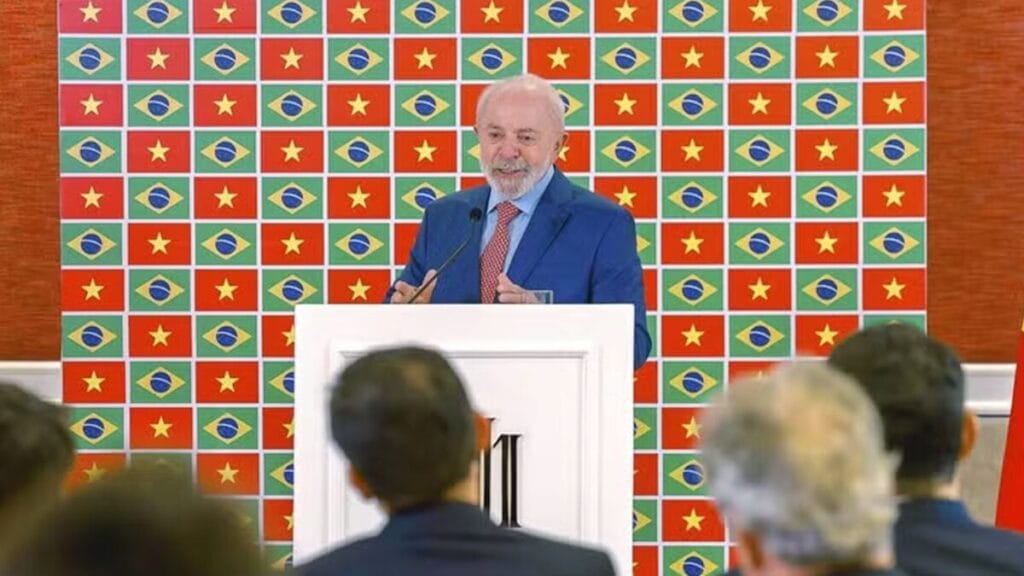 Lula diz não ter ‘nenhum problema’ em ligar para Trump e discutir tarifas dos Estados Unidos