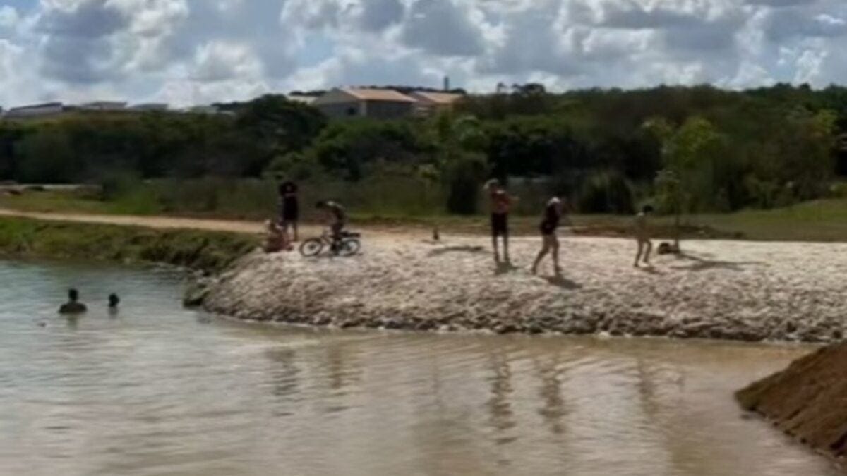 Praia artificial em Sorocaba viraliza na web: