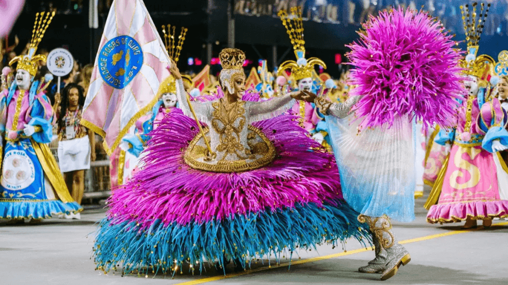 Rosas de Ouro volta a ser campeã do Carnaval de SP após 15 anos