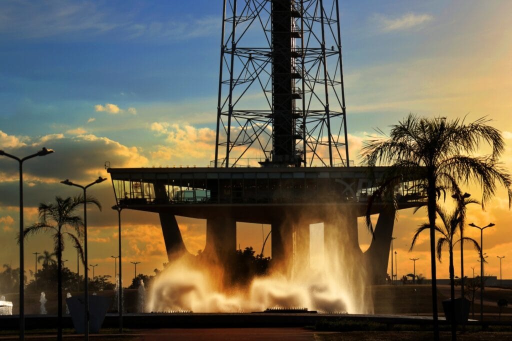 Torre de TV terá atividades especiais em comemoração aos 58 anos, no domingo (9)