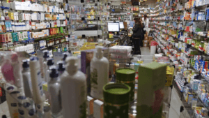Farmacêuticos não podem mais receitar medicamentos (Foto: Agência Brasil)