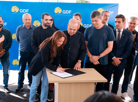 Ao lado de Ibaneis, Daniel Donizet inaugura Quadra Parque do Gama