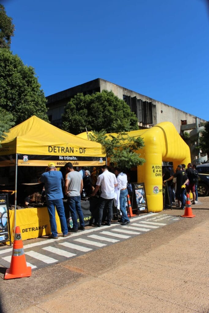 Detran-DF e UnB fazem ação para aumentar a segurança de pedestres