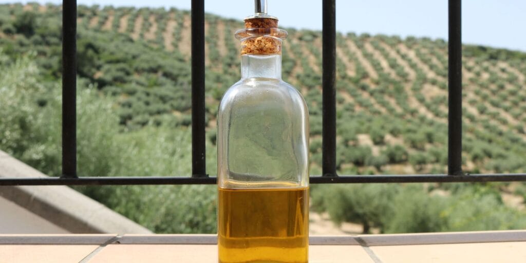 Anvisa proíbe venda e consumo de três marcas de azeite