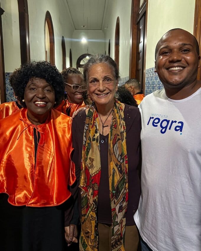 Benedita da Silva recebe Honoris Causa da UFRJ em noite histórica