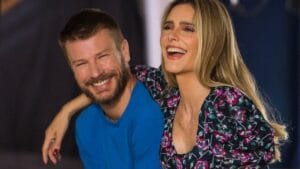 Fernanda Lima reclama de rotina sexual com Rodrigo Hilbert: 'Não tá fácil' Apresentadora revelou conversa que teve com o companheiro