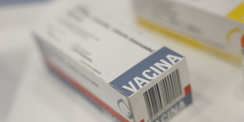 Fiocruz firma acordo em prol de vacinas com Instituto Pasteur e Sanofi