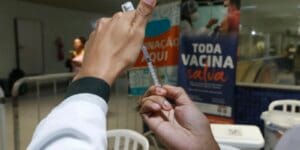 Gripe: São Paulo inicia vacinação em estações e terminais na segunda