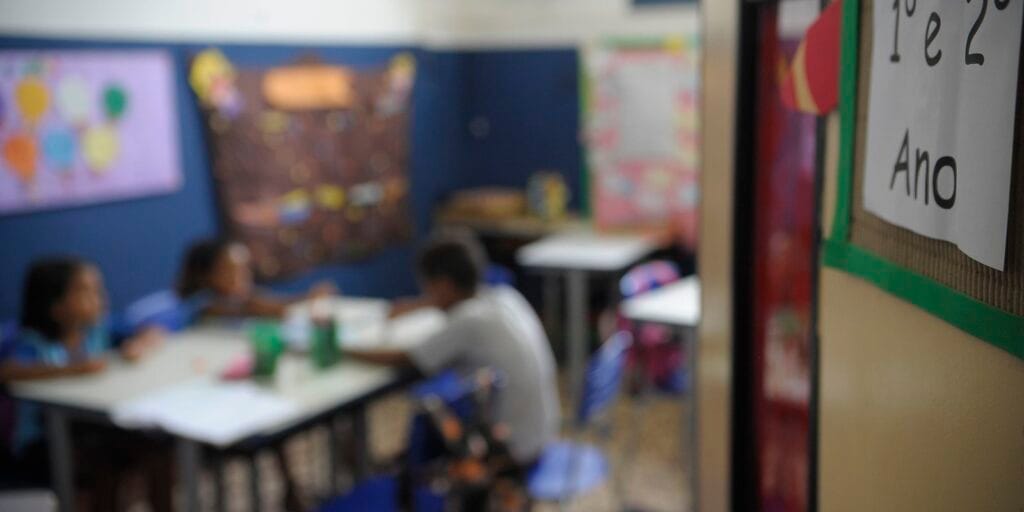 Lula assina decreto que cria Prêmio Nacional da Educação