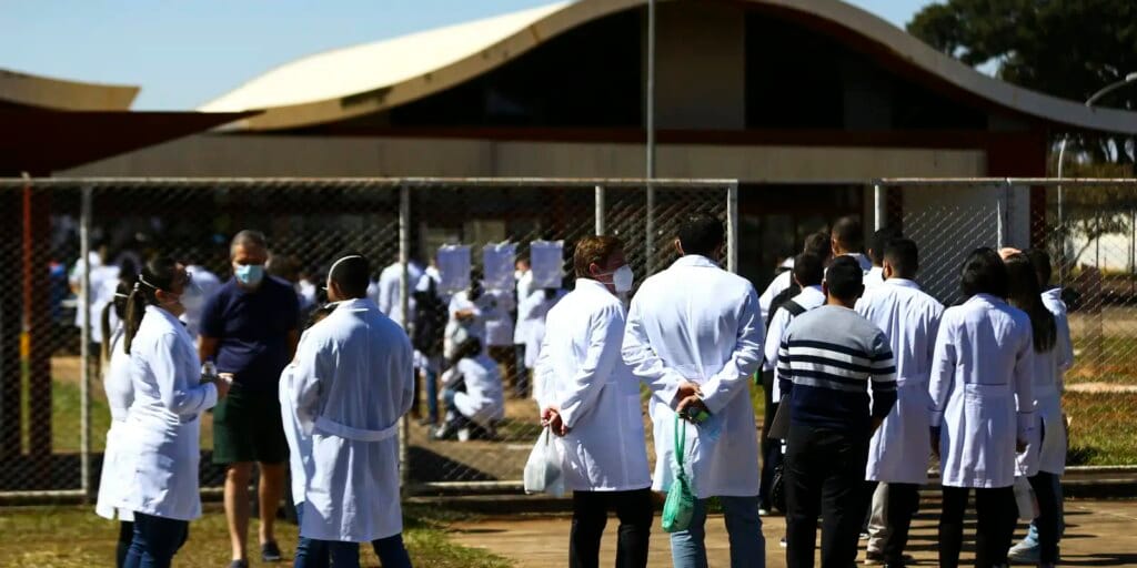 Nota de corte da segunda fase do Revalida fica em 65,655 pontos