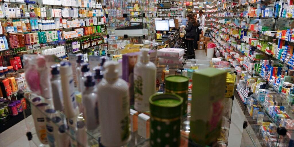 Receitas de canetas emagrecedoras serão retidas a partir desta segunda