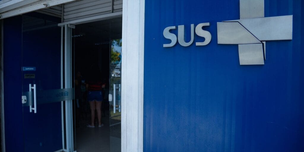 Saúde anuncia 3 mil bolsas de residência e 500 vagas para especialista