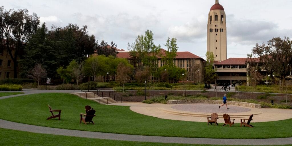 Cerco a universidades dos EUA traz receio a pesquisadores brasileiros