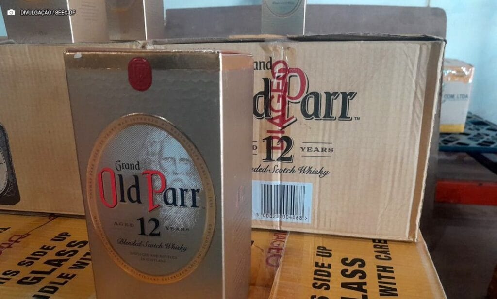 Fiscalização tributária: GDF recolhe uísque, vodka e gin sem nota fiscal no fim de semana