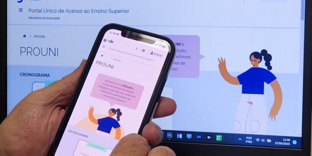 Inscrições para bolsas do Prouni no 2° semestre terminam nesta sexta