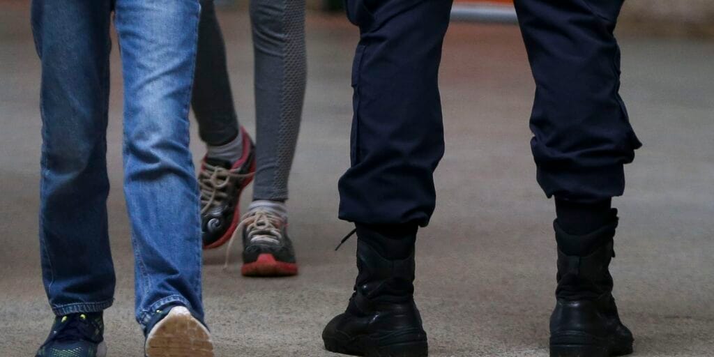 SP: governo vai recorrer para contratar PMs como monitores de escolas