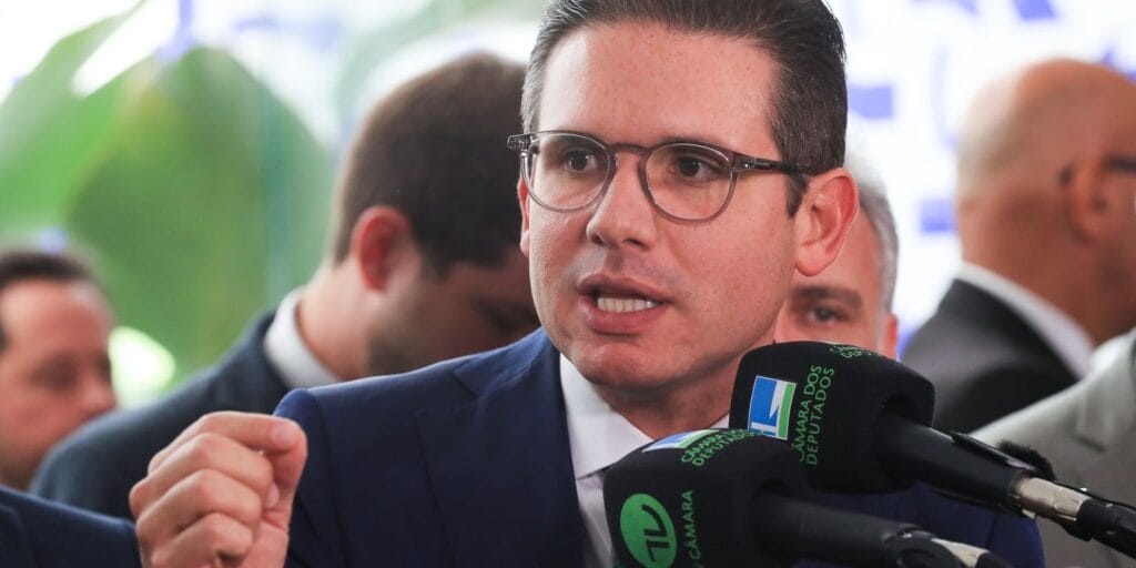 Câmara vai pautar projeto contra ‘adultização’ de crianças nas redes