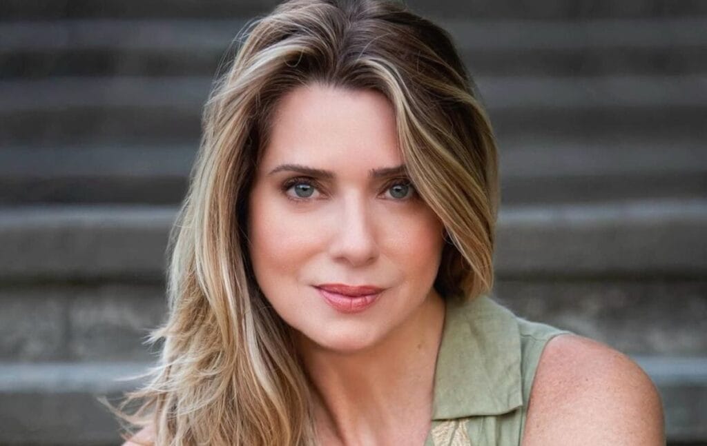 Leticia Spiller surpreende e publica fotos sem roupa: “faço nudes”; veja