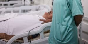 Médicos do trabalho lançam guia com cuidados para evitar adoecimento