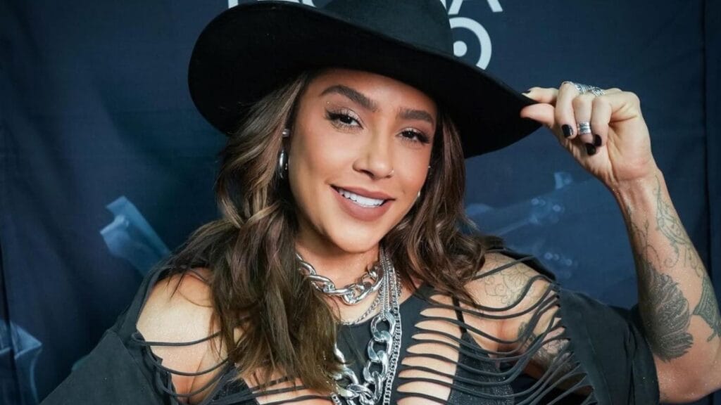 Pouso de emergência de avião com Lauana Prado foi realizado após porta da aeronave abrir durante voo