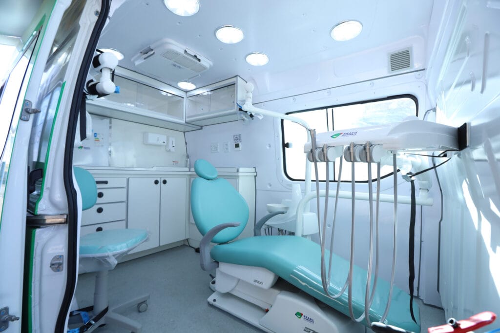 Saúde pública do DF recebe unidades odontológicas móveis para atendimento em áreas rurais