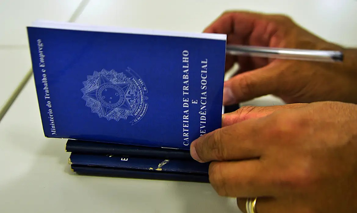 Agências do DF oferecem 933 vagas de emprego na semana