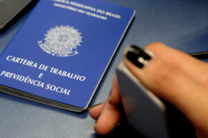 Agências do trabalhador oferecem 814 vagas no DF nesta terça